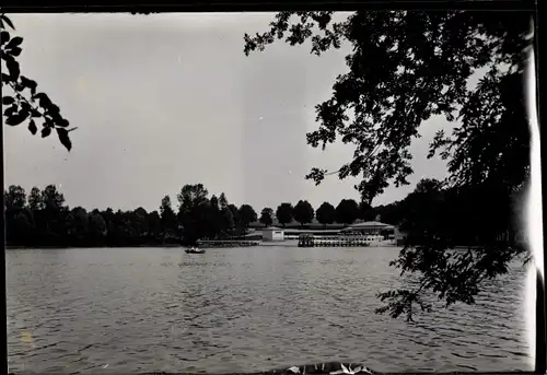 Foto Ak Czaplinek Tempelburg Pommern, Partie am Wasser, Strandbad