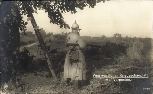 Ak Vom westlichen Kriegsschauplatz, Soldat auf Vorposten