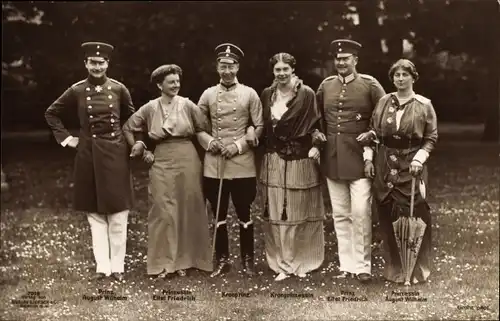 Ak Kronprinz Wilhelm von Preußen, Cecilie, August Wilhelm, Eitel Friedrich