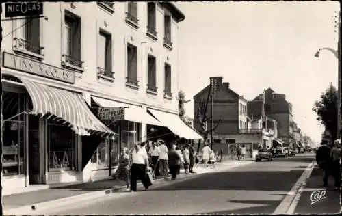 Ak Ouistreham Riva Bella Calvados, Rue de la Mer