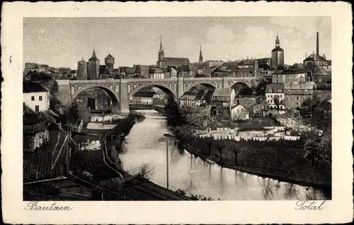 Ak Bautzen, Wäscheleinen entlang der Spree, Wasserturm