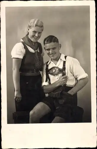 Ak Geising Altenberg im Erzgebirge, Geschwister Fromme, Volkslieder Sänger, Tracht