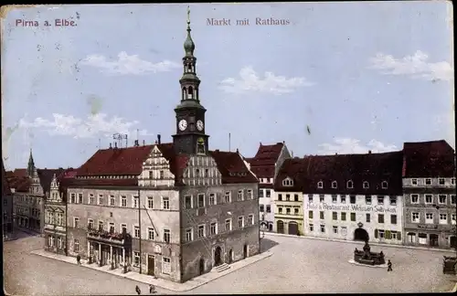 Ak Pirna in Sachsen, Markt mit Rathaus, Hotel zum weißen Schwan