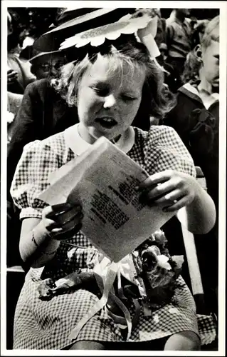 Ak Prinzessin Beatrix der Niederlande, Anjerdag Baarn 1946