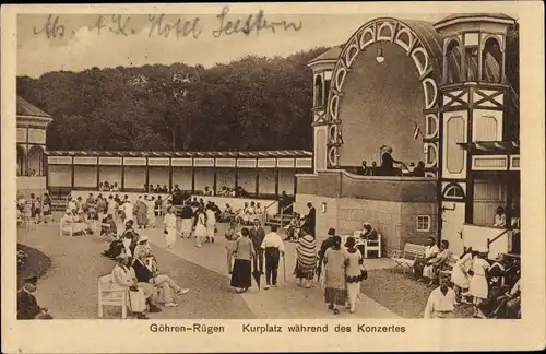 Ak Ostseebad Göhren auf Rügen, Kurplatz während des Konzertes