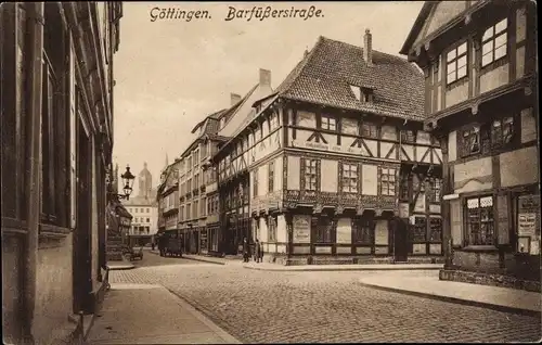 Ak Göttingen, Blick in die Barfüßerstraße, Fachwerkhäuser