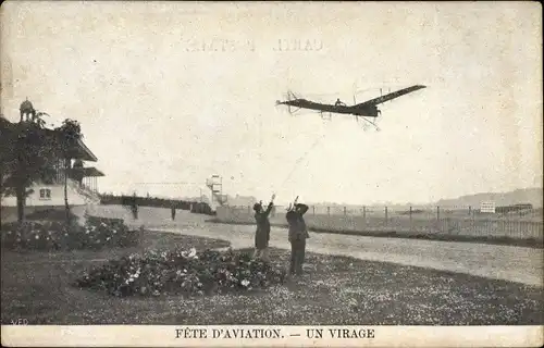 Ak Fête d'Aviation, Un Virage, Flugzeug, Zuschauer