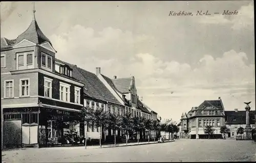 Ak Doberlug Kirchhain in Brandenburg, Markt, Geschäft Max Liebe, Kriegerdenkmal