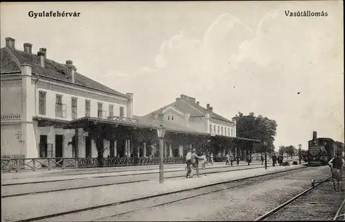 Ak Gyulafehervar Alba Iulia Karlsburg Rumänien, Bahnhof, Gleisseite