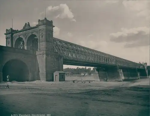 Foto Mannheim in Baden Württemberg, 1893, Rheinbrücke