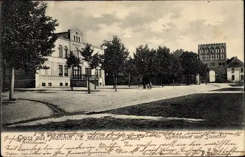 Ak Malchin in Mecklenburg, Gymnasium, Steintor
