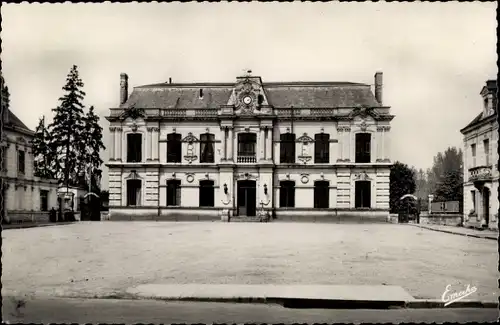 Ak Longué Maine et Loire, La Mairie