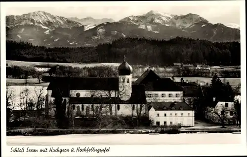 Ak Seeon Seebruck in Oberbayern, Schloss mit Hochgern u. Hochfellngipfel