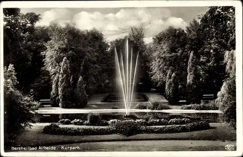 Ak Polanica Zdrój Bad Altheide Schlesien, Kurpark, Brunnen