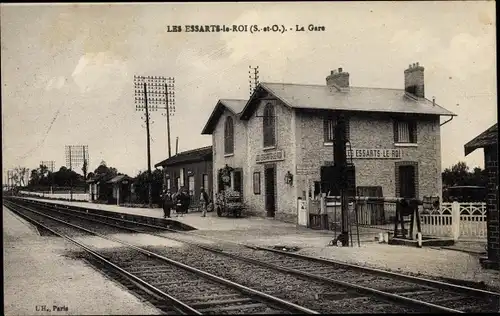 Ak Les Essarts le Roi Yvelines, La Gare