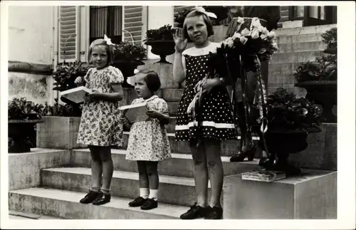 Ak Soestdijk Utrecht, Prinzessinnen Beatrix, Irene, Margriet