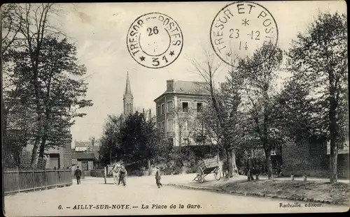 Ak Ailly sur Noye Somme, La Place de la Gare