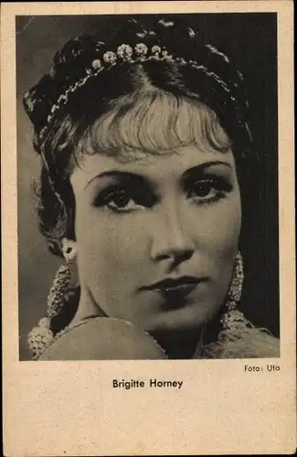 Ak Schauspielerin Brigitte Horney, Portrait
