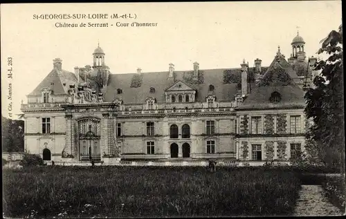 Ak Saint Georges sur Loire Maine-et-Loire, Chateau de Serrant, Cour d'honneur