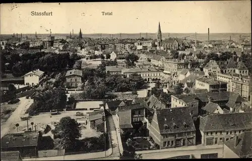 Ak Stassfurt im Salzlandkreis, Totalansicht, Vogelschau