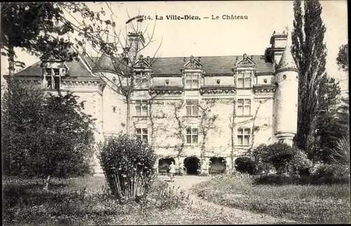 Ak La Ville Dieu Deux Sèvres, Le Chateau