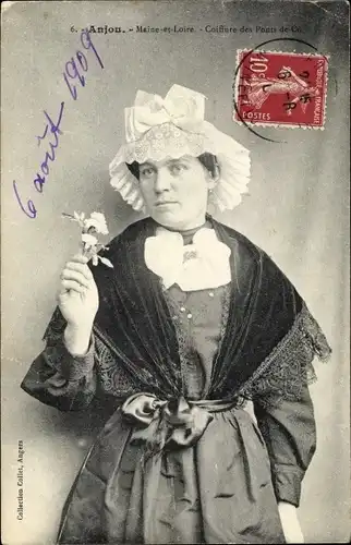 Ak Anjou, Costumes et Coiffes des Ponts de Cé, Portrait, Frau in französischer Tracht