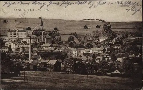 Ak Lengenfeld Vogtland Sachsen, Totalansicht der Ortschaft, Kirche