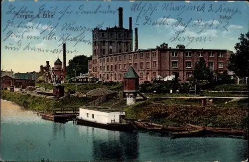 Ak Torgau an der Elbe Nordsachsen, Partie am Hafen, Hafengebäude
