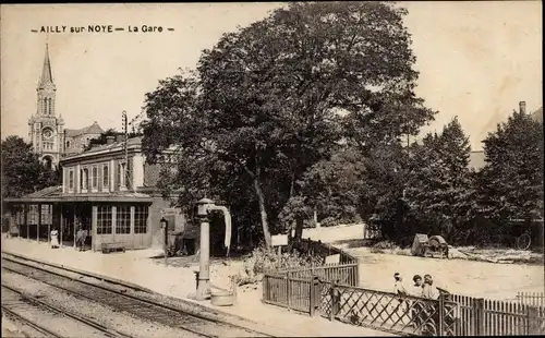 Ak Ailly sur Noye Somme, La Gare