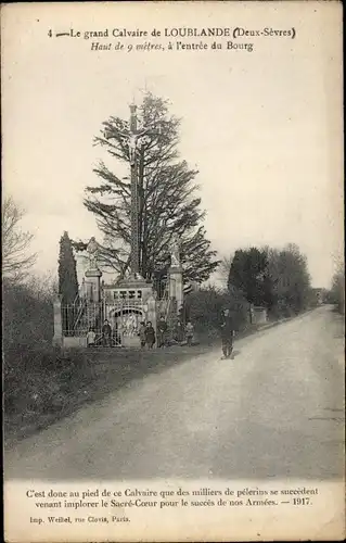 Ak Loublande Deux Sèvres, Le grand Calvaire, Entree du Bourg