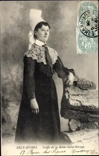 Ak Deux Sèvres, Coiffe de la Mothe Saint Héraye