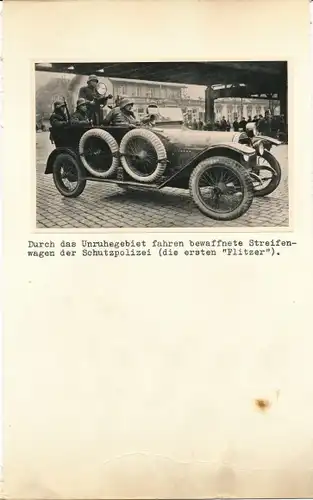 Foto Schutzpolizei, bewaffneter Streifenwagen, Flitzer, Unruhegebiet