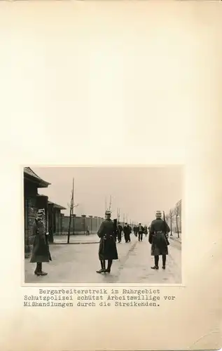 Ak Ruhraufstand 1920, Bergarbeiterstreik, Schutzpolizei schützt Arbeitswillige
