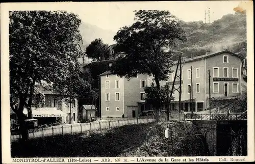 Ak Monistrol d'Allier Haute Loire, L'Avenue de la Gare et les Hotels