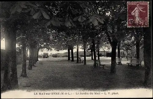 Ak Le May sur Evre Maine et Loire, Le Jardin du Mail