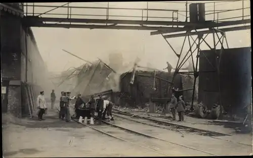 Foto Ak Schleswig an der Schlei, Brand des Proviantamtes Mai 1918
