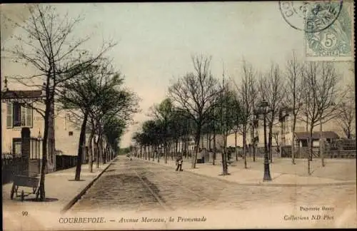 Ak Courbevoie Hauts de Seine, Avenue Marceau, la Promenade