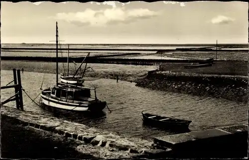 Ak Ockholm in Nordfriesland, Fischerboot am Anleger