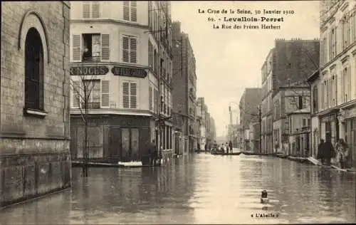 Ak Levallois Perret Hauts de Seine, Crue de la Seine, Janvier 1910, La Rue des Freres Herbert