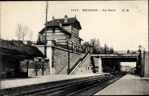 Ak Meudon Hauts de Seine, La Gare
