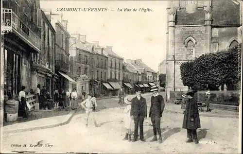 Ak Caumont L´Éventé Calvados, La Rue de l'Eglise
