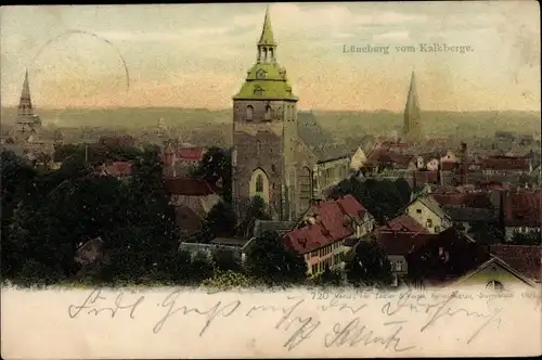 Ak Lüneburg in Niedersachsen, Kirche mit Stadt vom Kalkberge aus