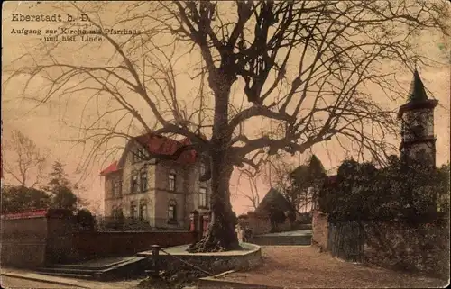 Ak Eberstadt Darmstadt in Hessen, Ev. Pfarrhaus und Aufgang zur Kirche, historische Linde