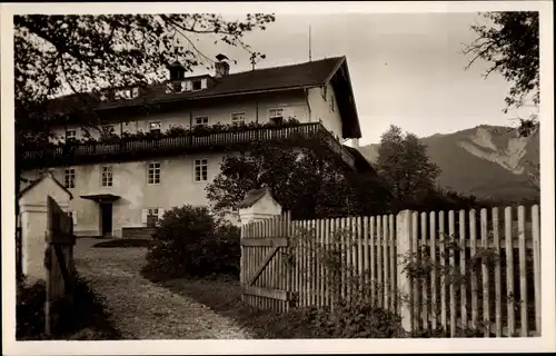 Ak Grafenaschau Schwaigen Oberbayern, Erholungsheim Lindenhof, innere Mission, Teilansicht, Eingang