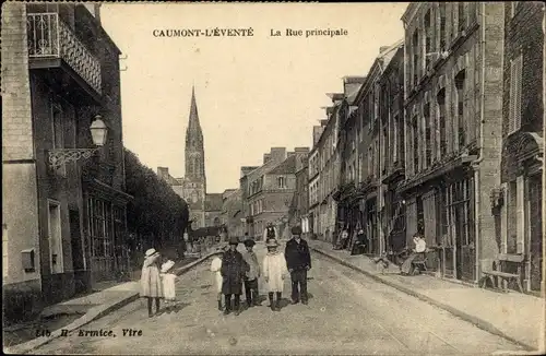 Ak Caumont L´Éventé Calvados, La Rue principale