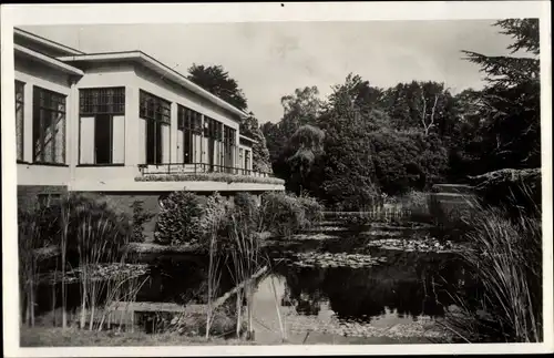 Foto Ak Hengelo Overijssel Niederlande, Terrasse met vijver