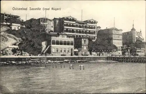 Ak Sassnitz auf Rügen, Seebrücke, Strand, Hotels