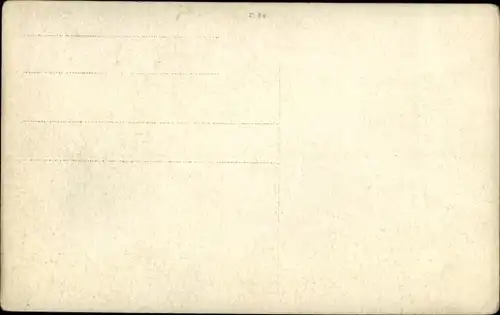 Foto Ak Zeppelin über einer Ortschaft, Luftschiff