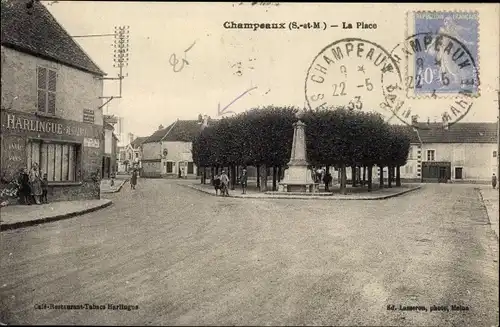 Ak Champeaux Seine et Marne, La Place
