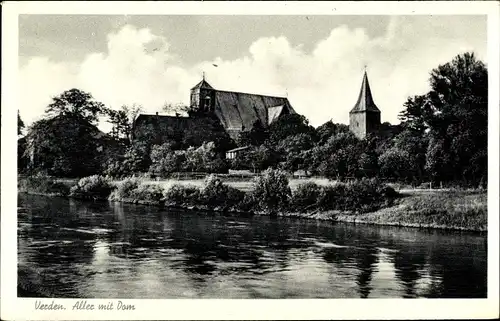 Ak Verden an der Aller, Uferpartie, Dom, Kirche